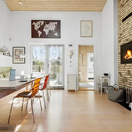 Prázdninový dům In With House Sea View Højby