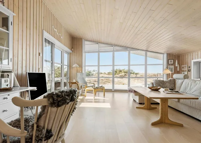 In With House Sea View *