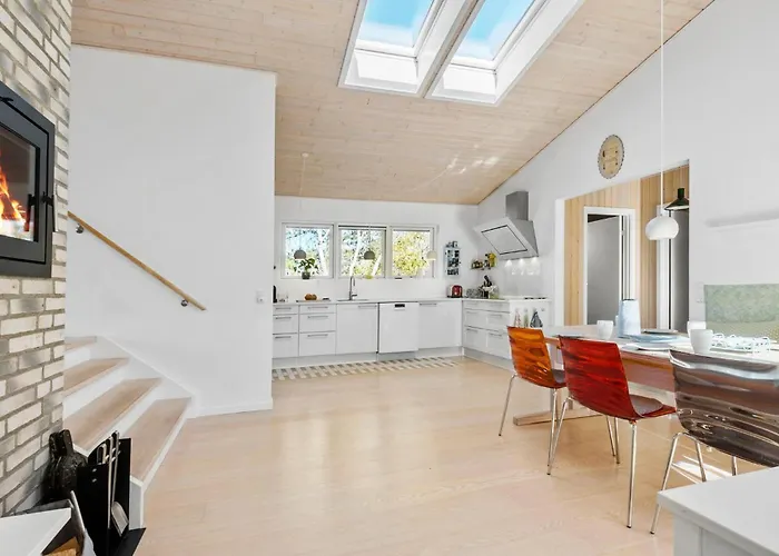 In With House Sea View *