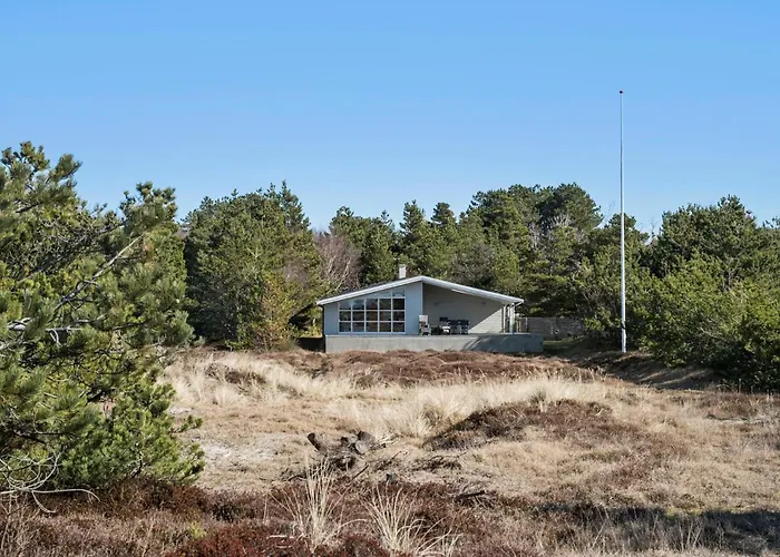 In With House Sea View * Højby